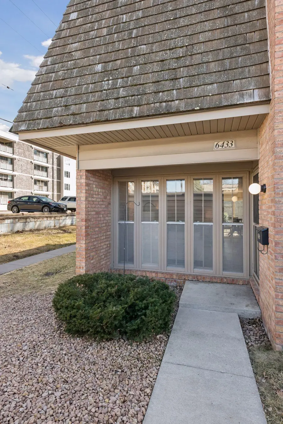 6433 Barrie Road, Edina, MN 55435 - #2