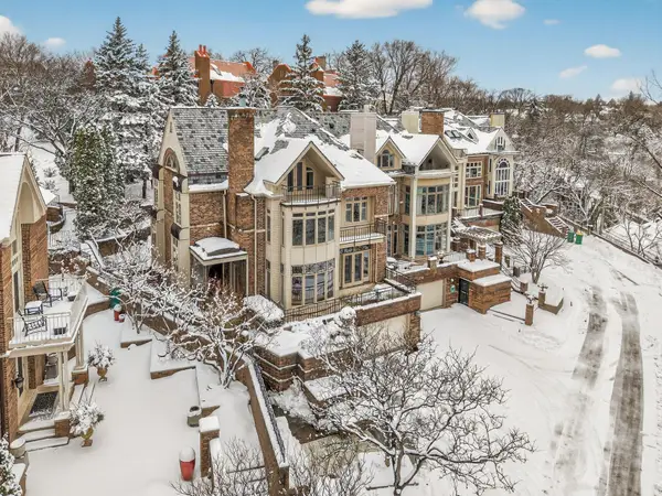 112 Groveland Terrace, Minneapolis, MN 55403