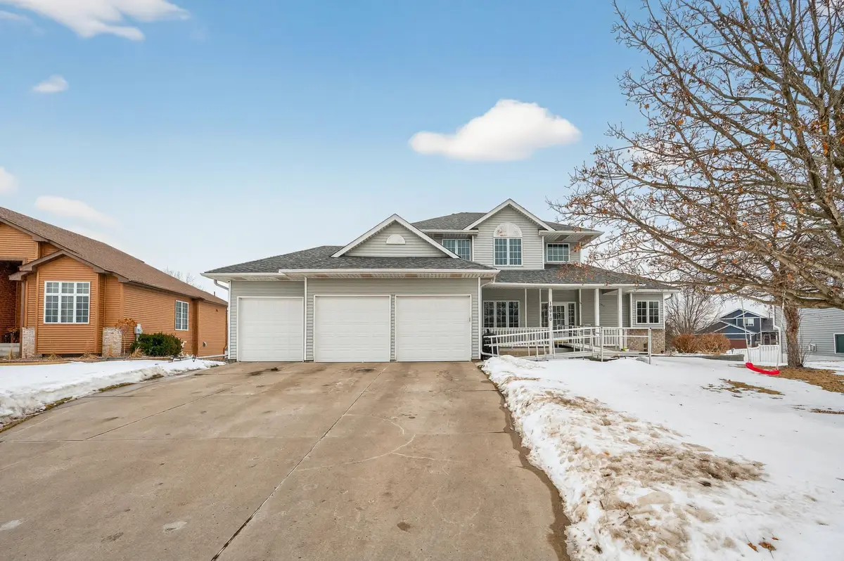 10010 Fallgold Parkway N, Brooklyn Park, MN 55443 - #1