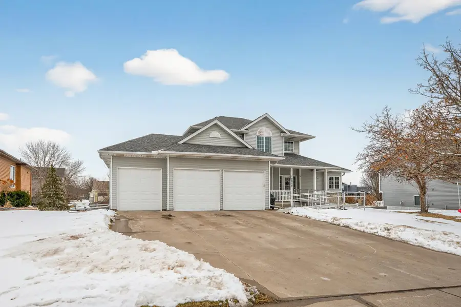 10010 Fallgold Parkway N, Brooklyn Park, MN 55443 - #2