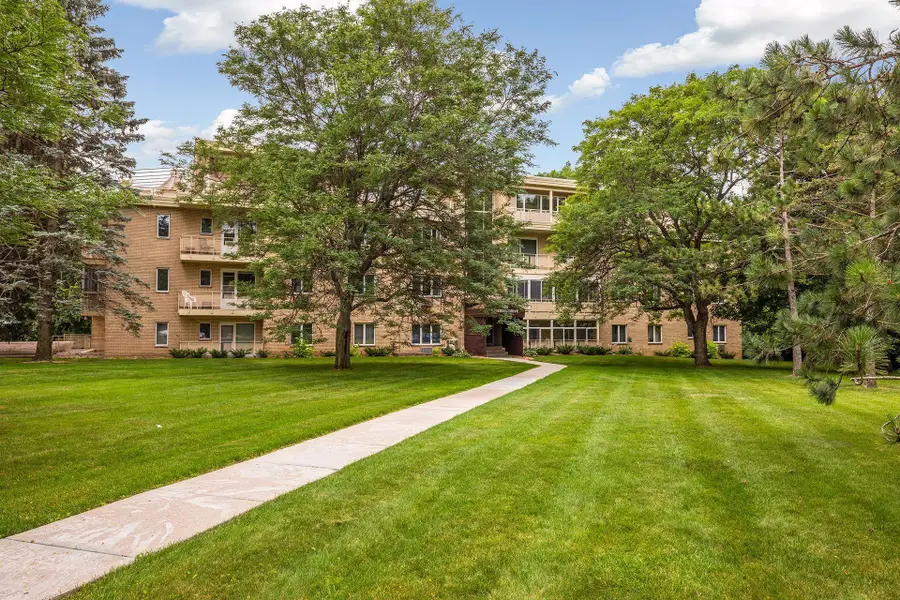 100 Imperial Drive W #404, West Saint Paul, MN 55118 - #2