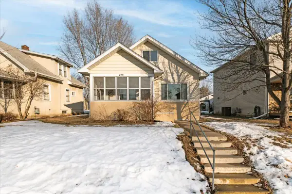429 3rd Avenue S, South Saint Paul, MN 55075