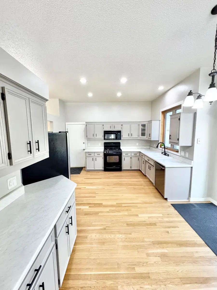 8561 Flamingo Drive, Chanhassen, MN 55317 - #2