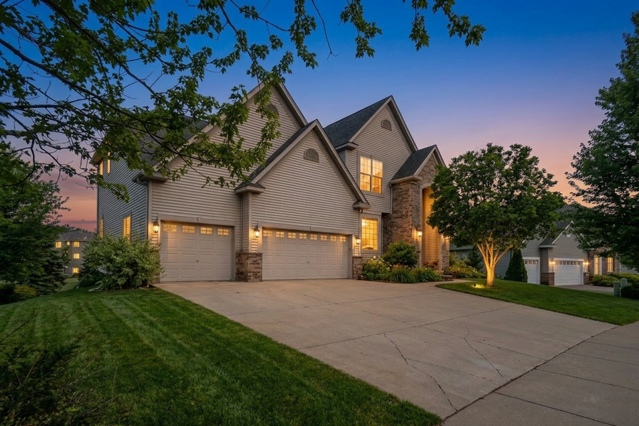 6340 Highland Hills Boulevard S, Cottage Grove, MN 55016 - #2