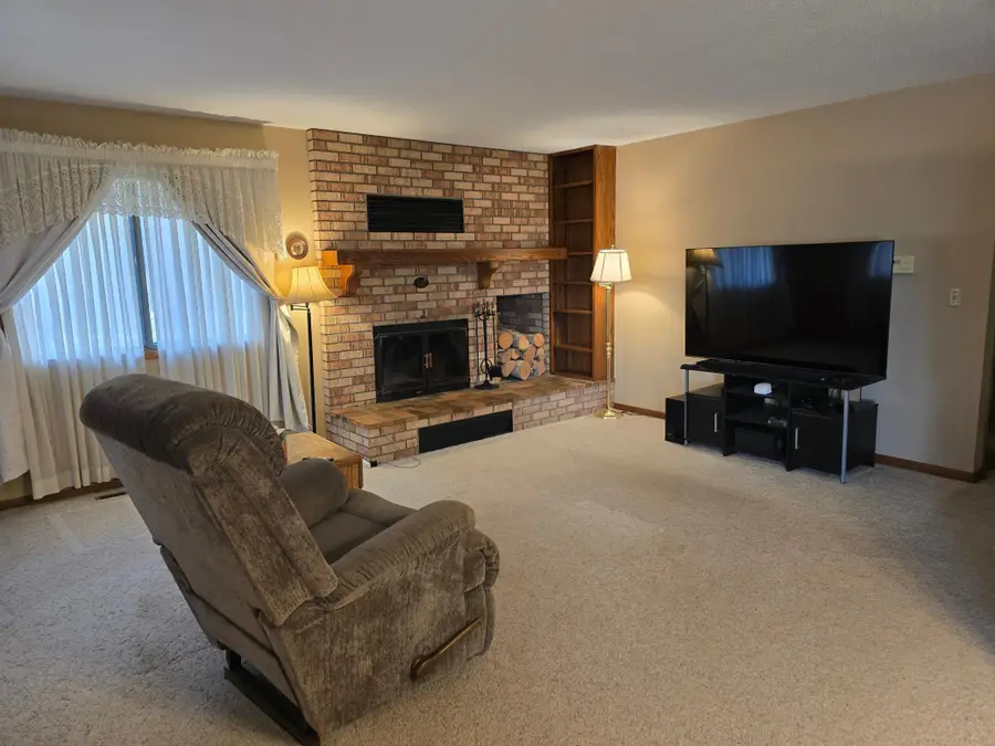 1903 Willow Avenue, Worthington, MN 56187 - #3