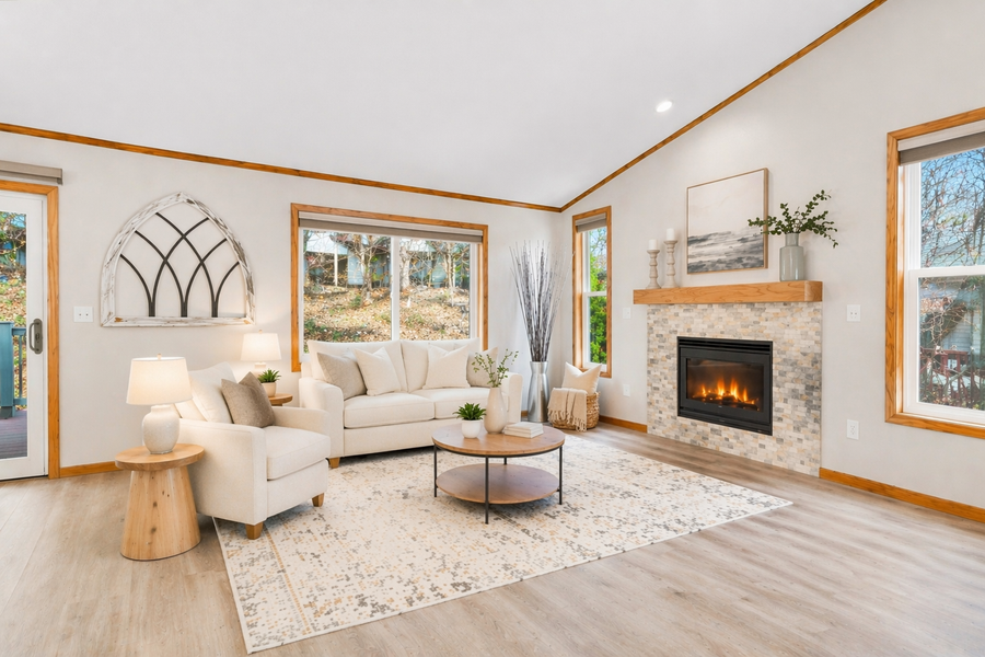 8427 143rd Street W, Apple Valley, MN 55124 - #3