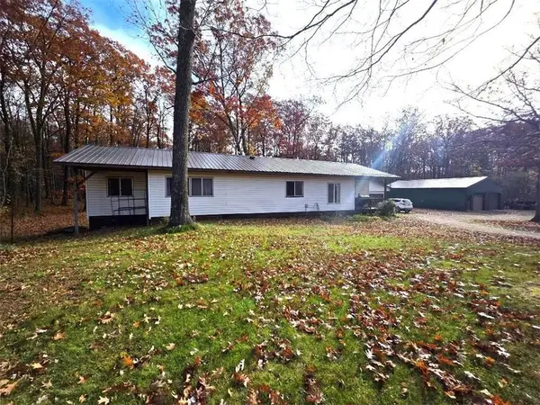 2808 10th Street #E, Cumberland, WI 54829