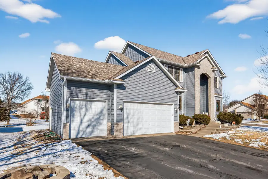 9727 Linden Avenue N, Brooklyn Park, MN 55443 - #3