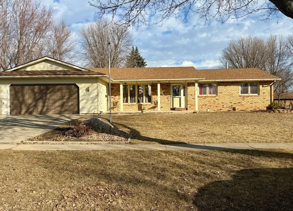 1240 Maplewood Drive, Worthington, MN 56187 - #1
