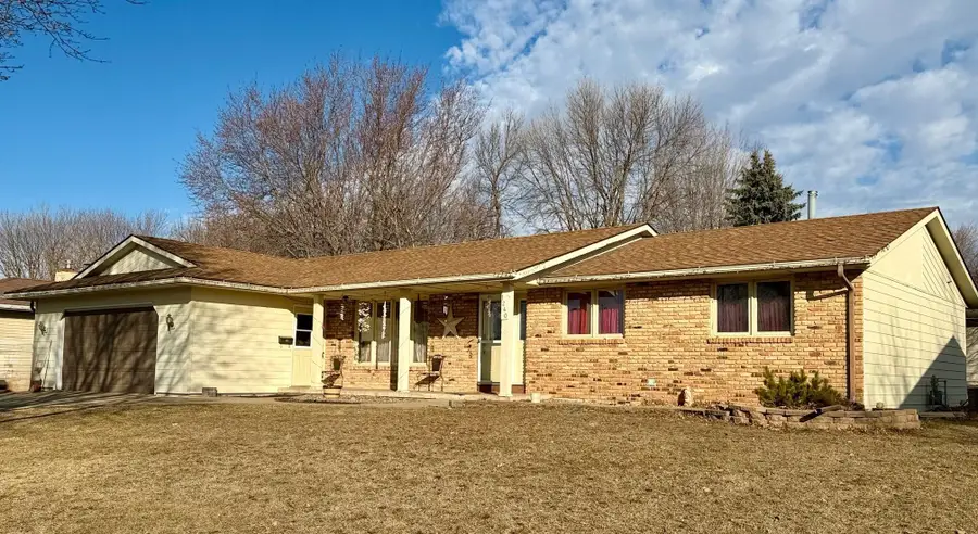 1240 Maplewood Drive, Worthington, MN 56187 - #2