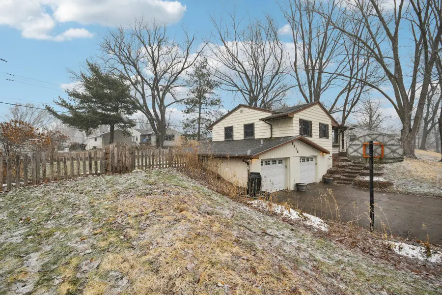 6216 Edgewood Avenue, Woodbury, MN 55125 - #2