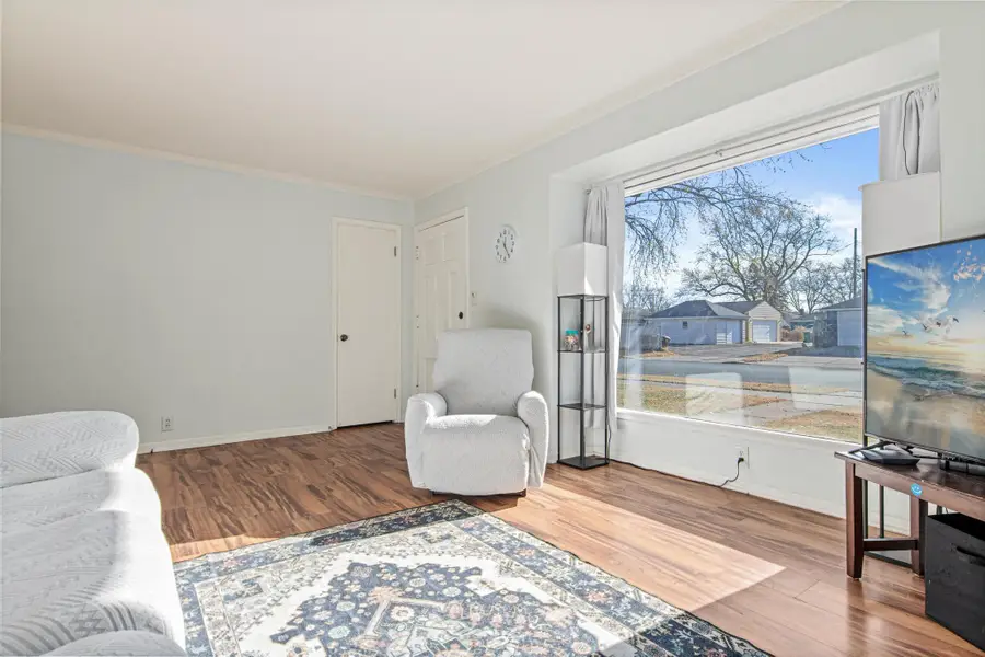 203 Moreland Avenue E, West Saint Paul, MN 55118 - #3