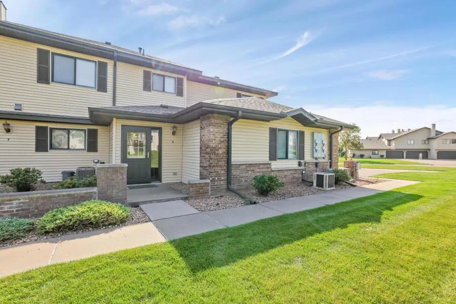 9900 55th Avenue N #8, Plymouth, MN 55442 - #3