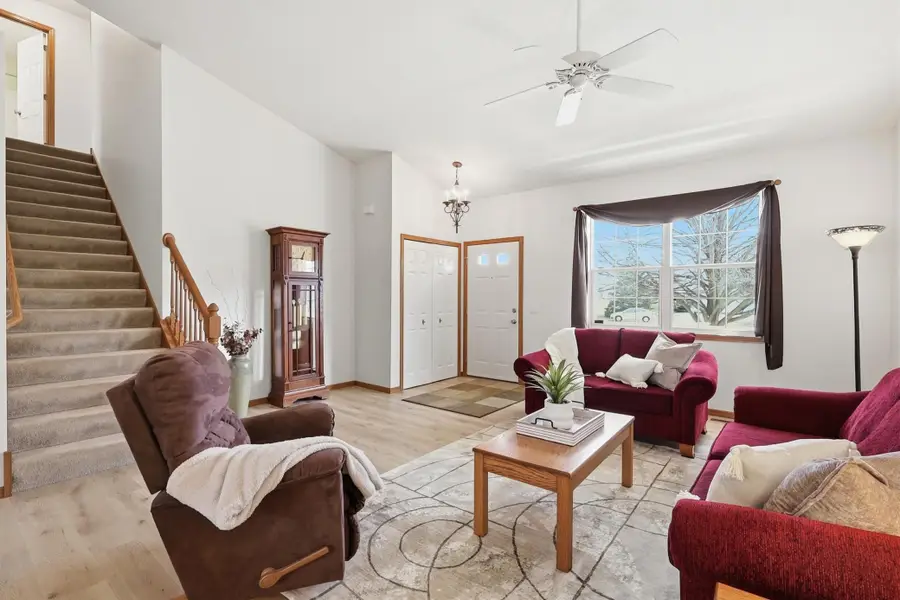 3420 N View Bay, Woodbury, MN 55125 - #2