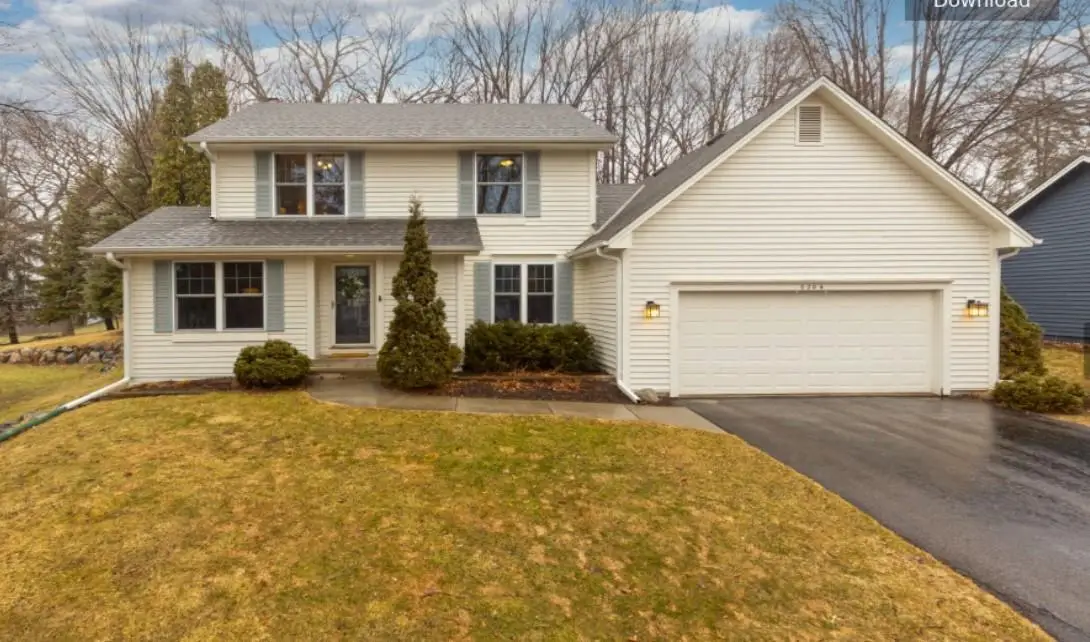 6204 Cascade Pass, Chanhassen, MN 55317 - #1