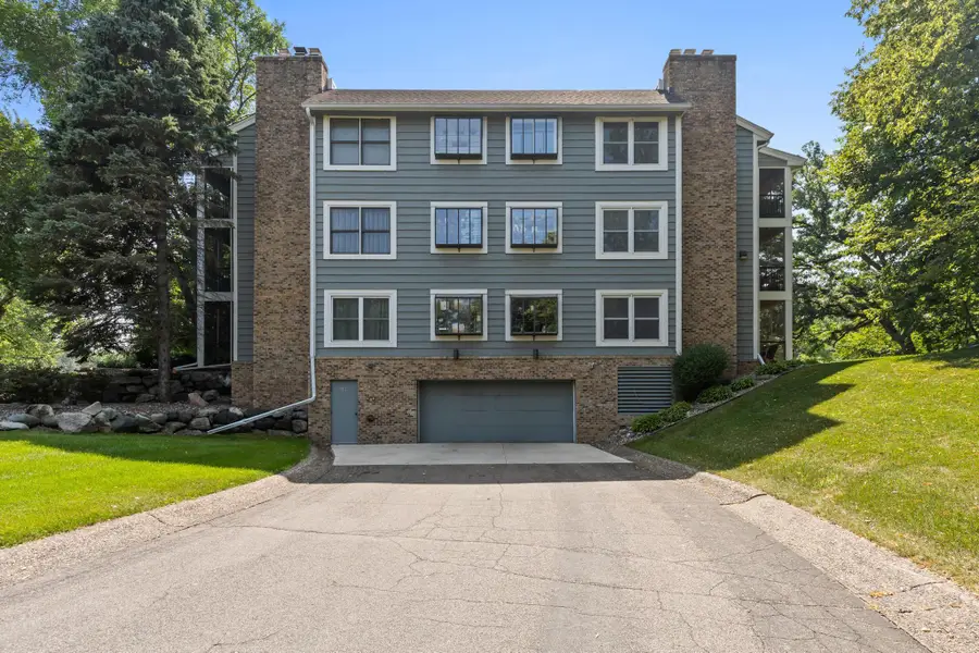 3000 Saint Albans Mill Road #103, Hopkins, MN 55305 - #3