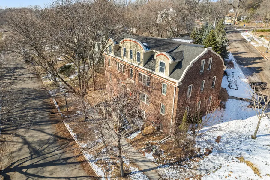 97 Langford Park #4, Saint Paul, MN 55108 - #3