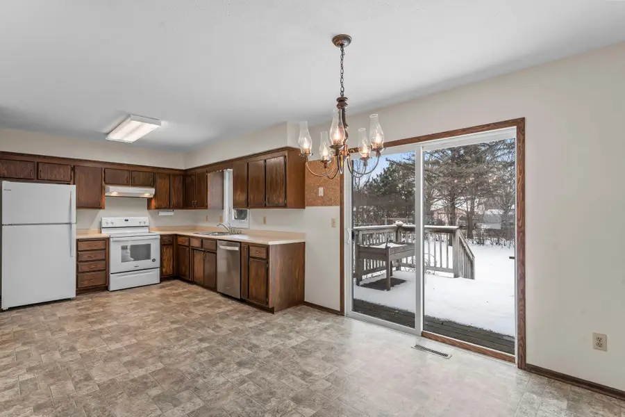 5538 Saint Stephens Street, Mounds View, MN 55112 - #2