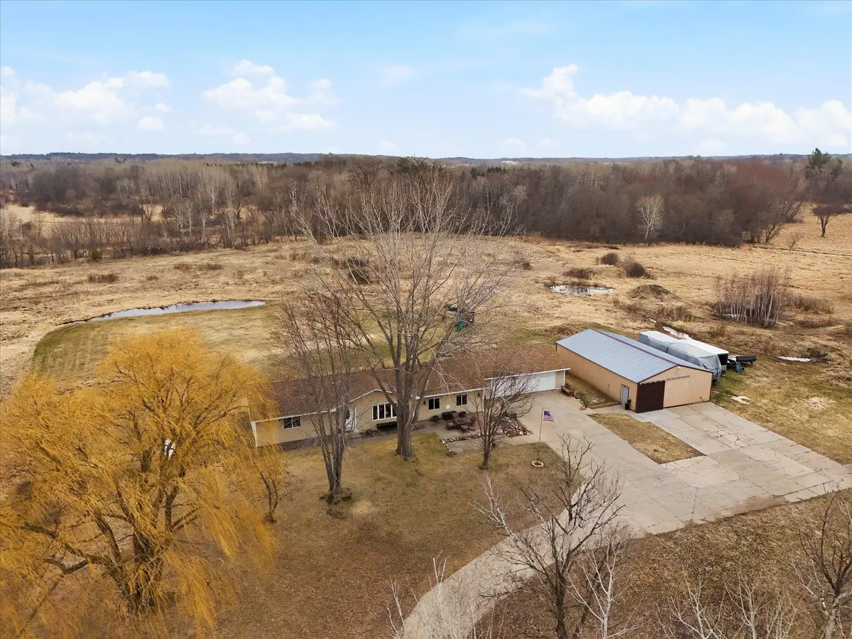 5041 Highway 95 Ne, Cambridge, MN 55008 - #1