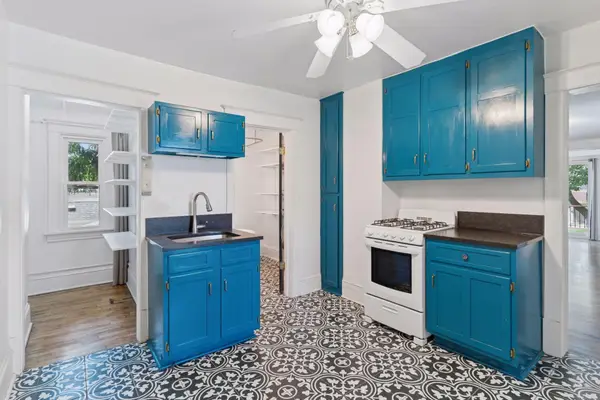 2933 30th Avenue S, Minneapolis, MN 55406