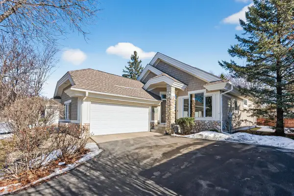 528 Wildflower, Burnsville, MN 55306