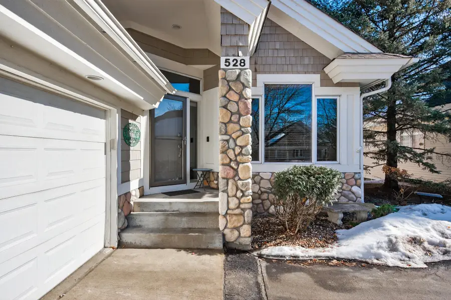 528 Wildflower, Burnsville, MN 55306 - #3