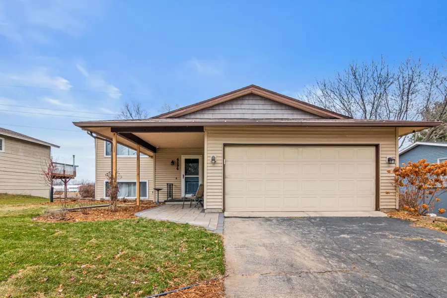 6596 Sandlewood Road, Woodbury, MN 55125 - #2