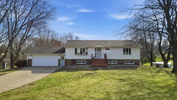 34782 Knollcrest, Waseca, MN 56093