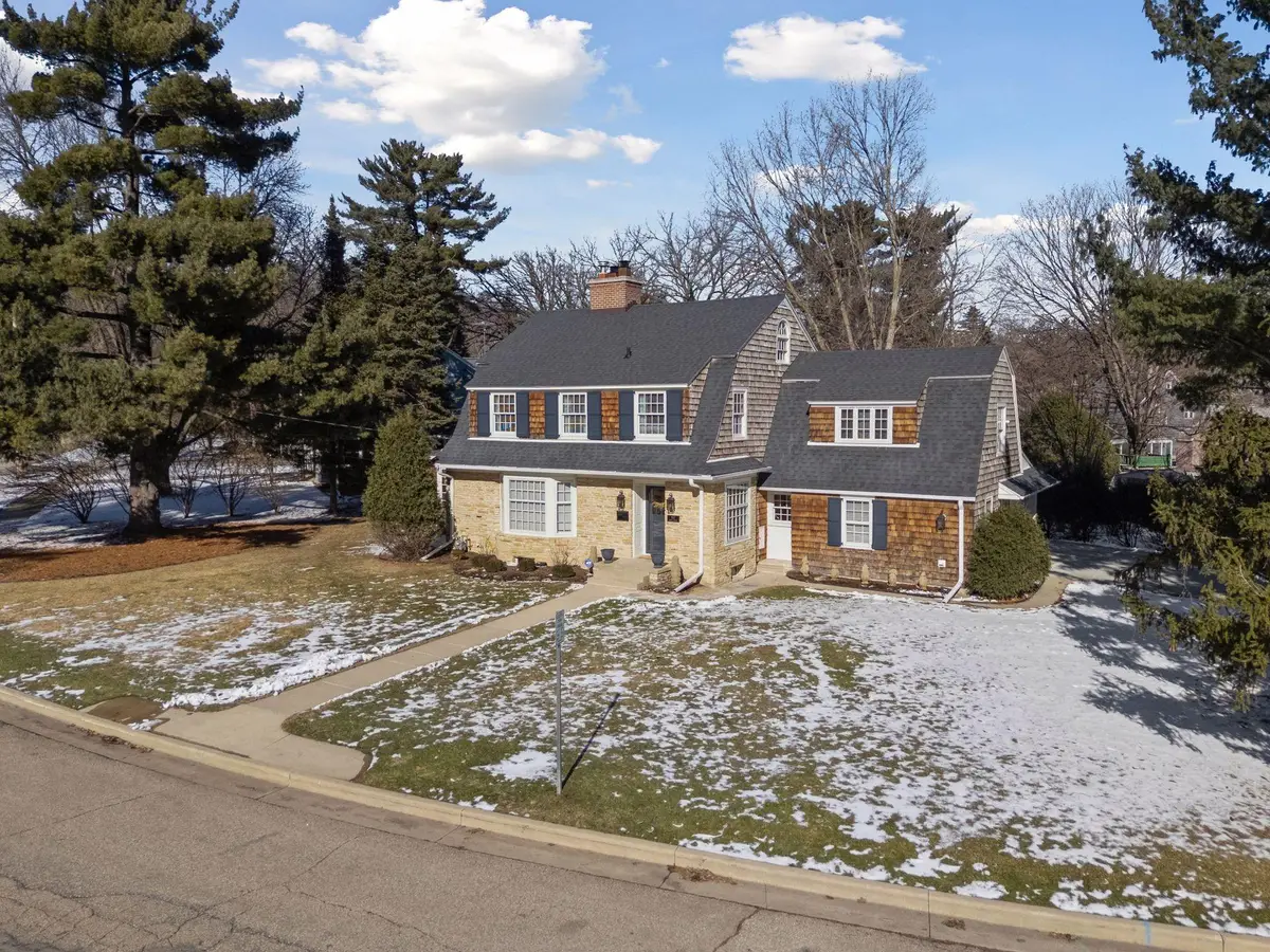 932 9th Avenue Sw, Rochester, MN 55902 - #1