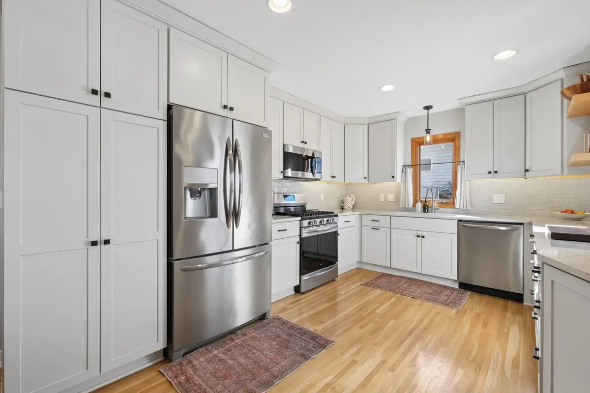 10925 London Drive, Burnsville, MN 55337 - #1