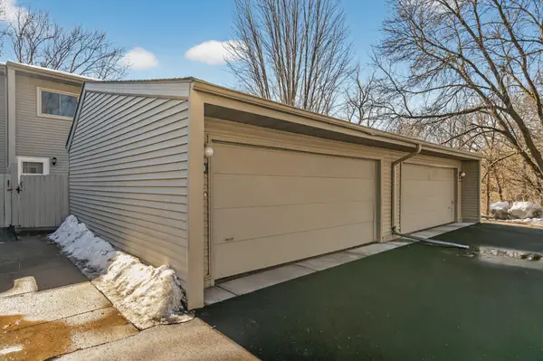 1510 Bohnhof Junction, Fridley, MN 55432