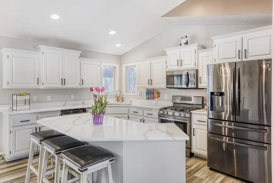 145 Terrace Road Ne, Saint Michael, MN 55376 - #2