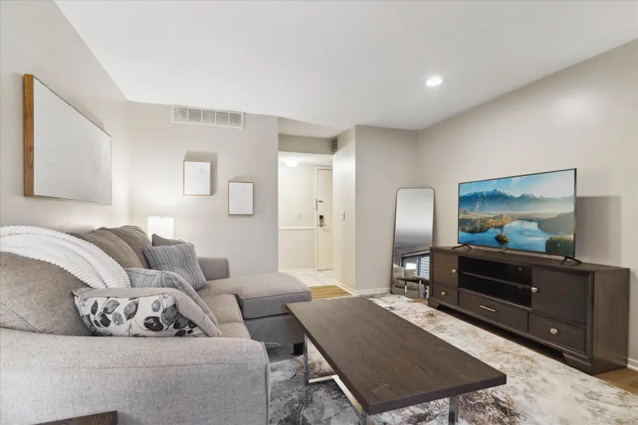 14321 Fairway Drive, Eden Prairie, MN 55344 - #3