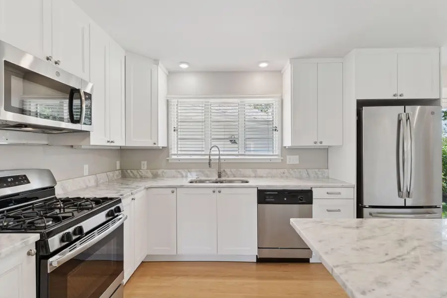 2423 Mount View Avenue, Minneapolis, MN 55405 - #3