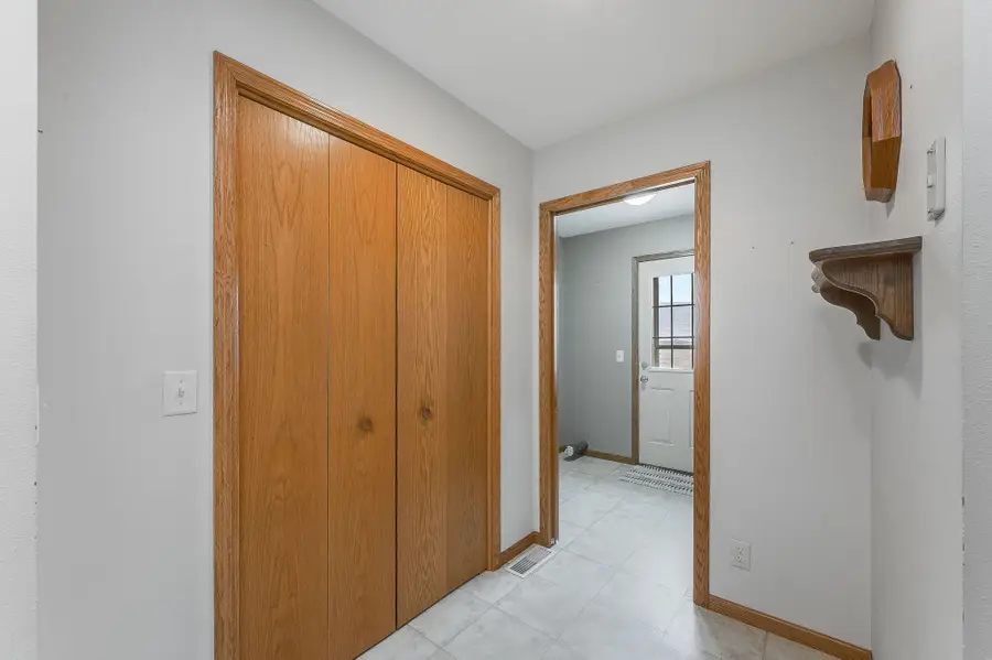 811 Burton Lane, Fairmont, MN 56031 - #3