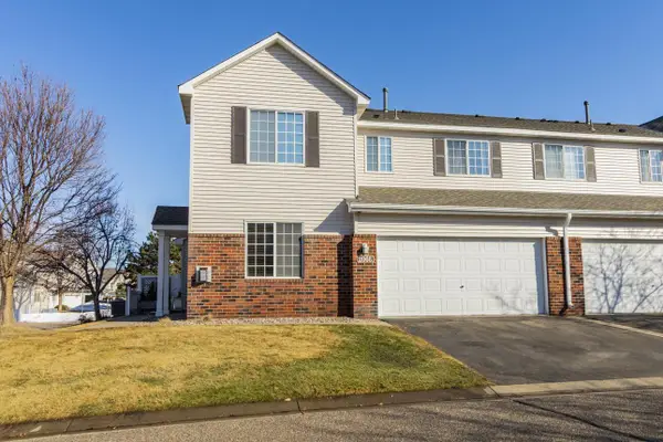 2066 Mockingbird Avenue, Shakopee, MN 55379