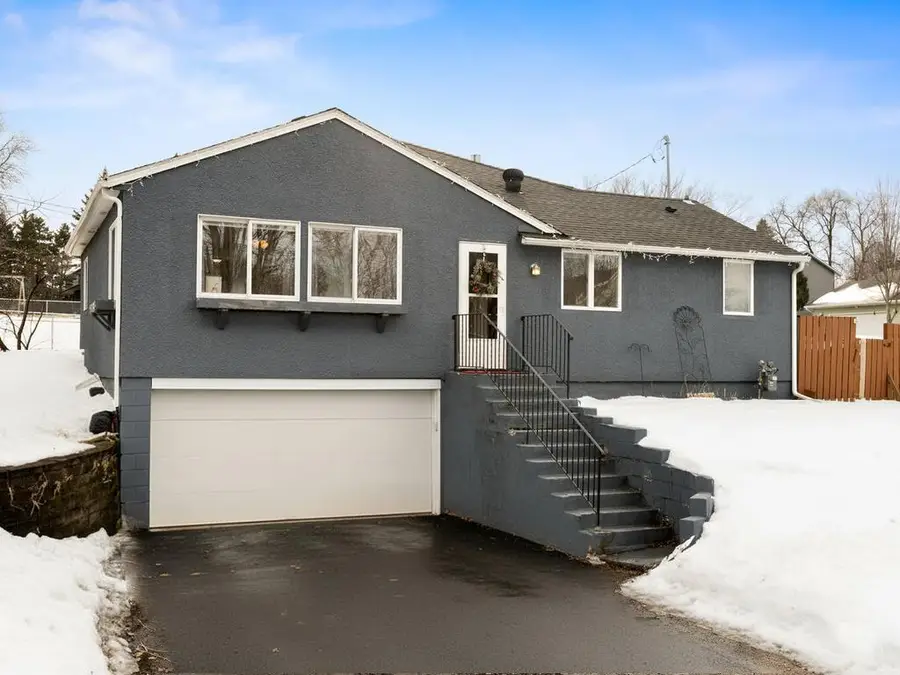 2864 Aglen Street, Roseville, MN 55113 - #2