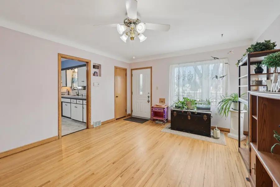 896 Jessamine Avenue E, Saint Paul, MN 55106 - #3