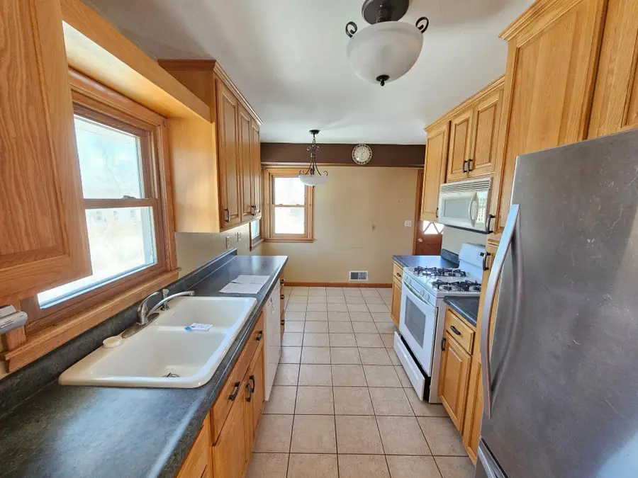 513 54th Avenue Ne, Fridley, MN 55421 - #3