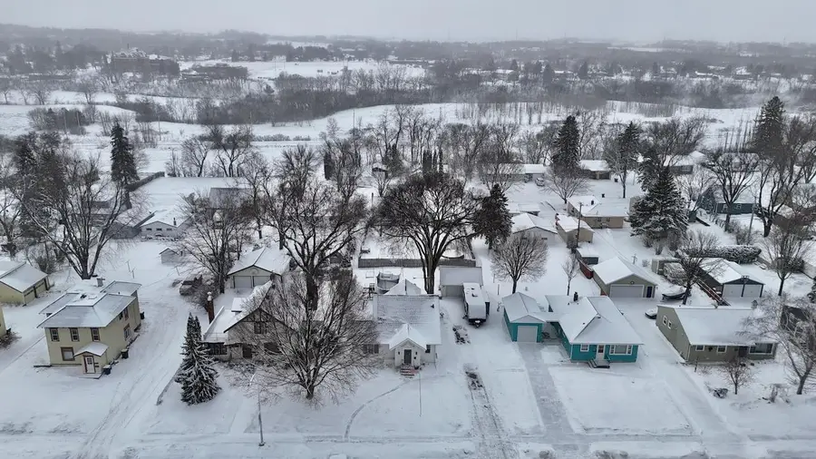 817 W Lincoln Avenue, Fergus Falls, MN 56537 - #3