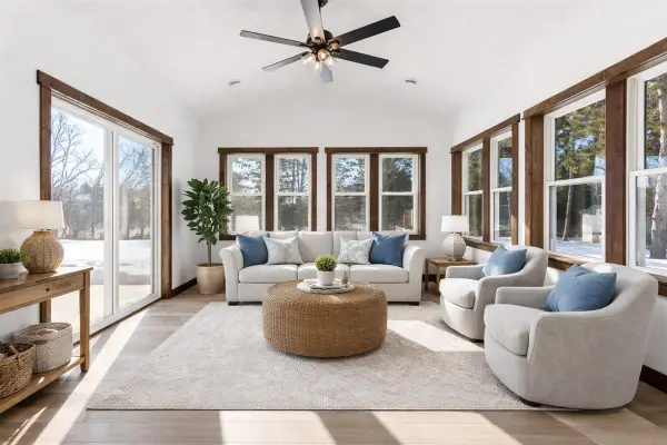 1422 Creekwood Drive, New Richmond, WI 54017