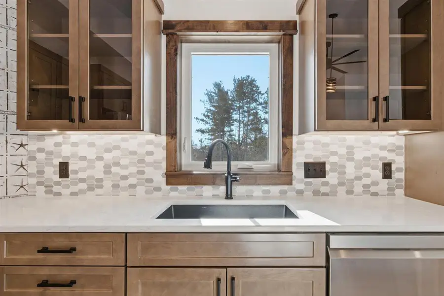 1422 Creekwood Drive, New Richmond, WI 54017 - #3