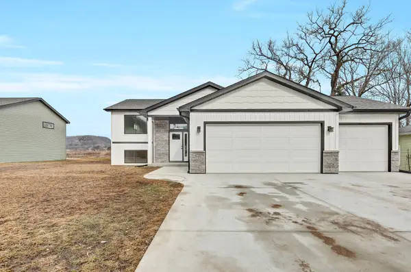 120 Coulee Way, Wabasha, MN 55981