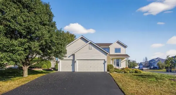 933 Basenji Curve, Shakopee, MN 55379