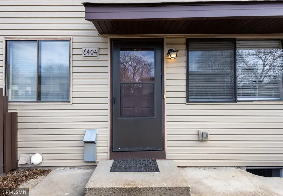 6404 84th Court N, Brooklyn Park, MN 55445 - #2