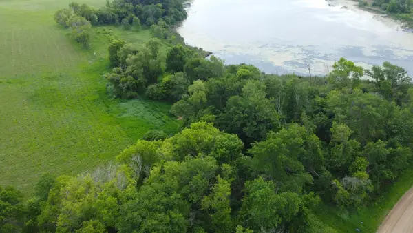 20710 Oakdale Road, Underwood, MN 56586