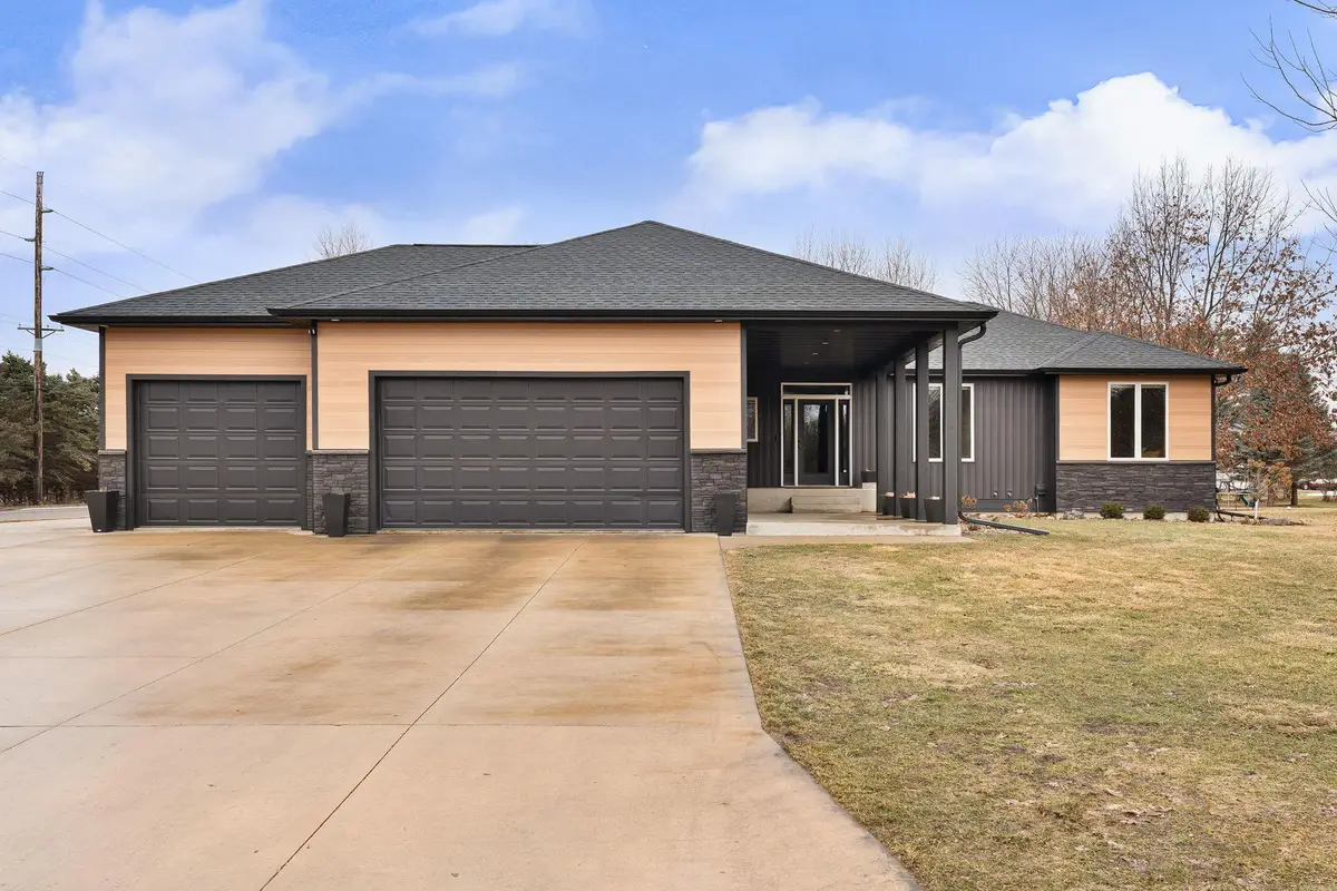 1602 26th Street Sw, Austin, MN 55912 - #1