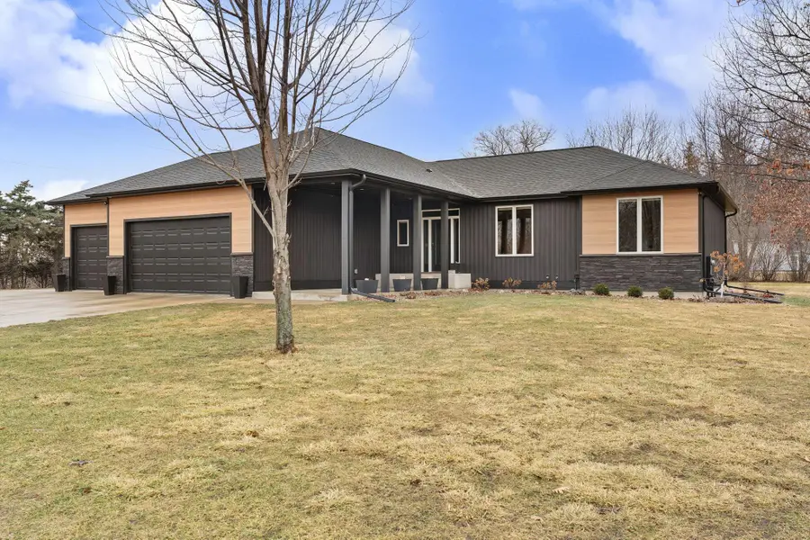 1602 26th Street Sw, Austin, MN 55912 - #3