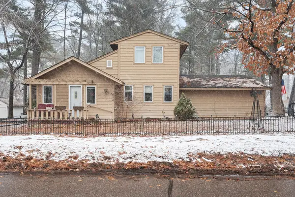 656 Lincoln Drive, Wyoming, MN 55092