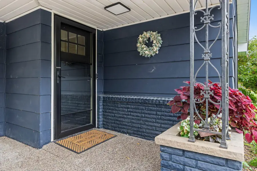 396 Thompson Avenue W, West Saint Paul, MN 55118 - #3